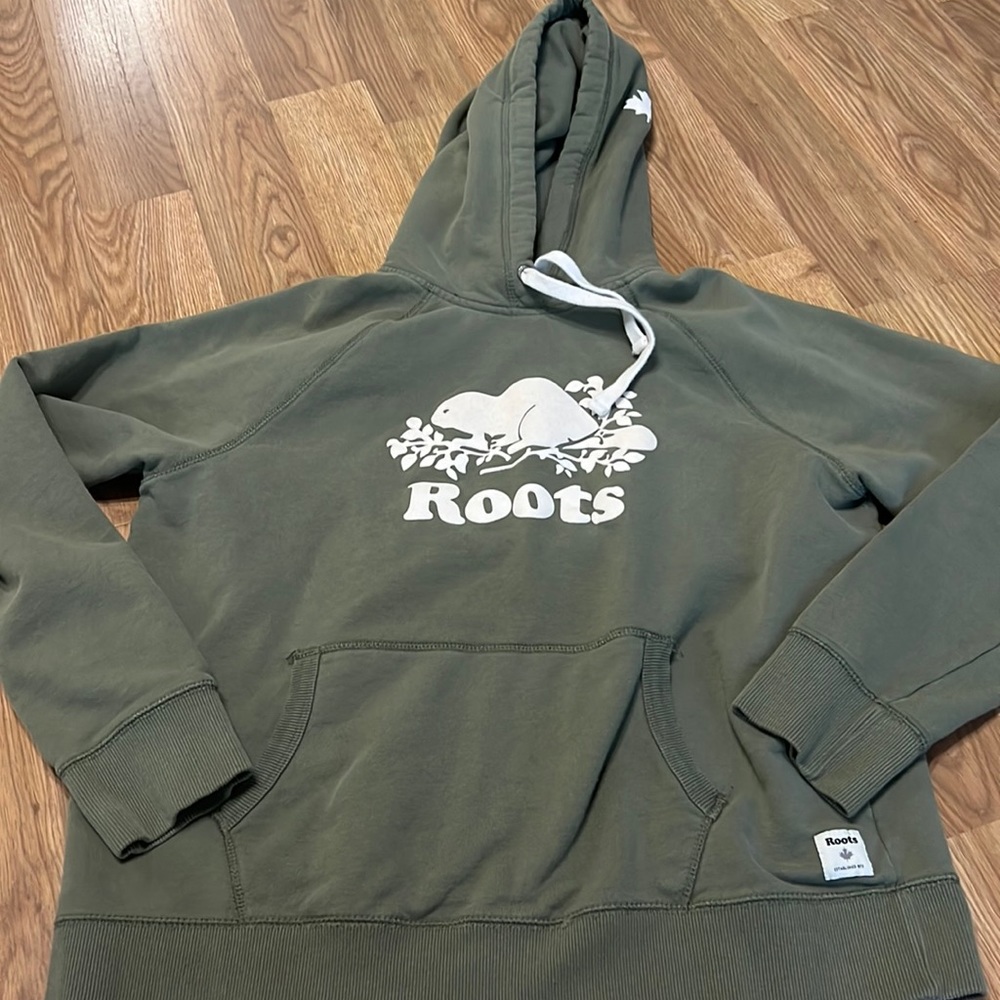 Roots sage green hooded sweatshirt sz XL